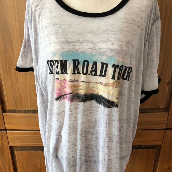 *SOLD* Torrid Open Road Tours T-Shirt Size 3 22/24 - Picture 2 of 4